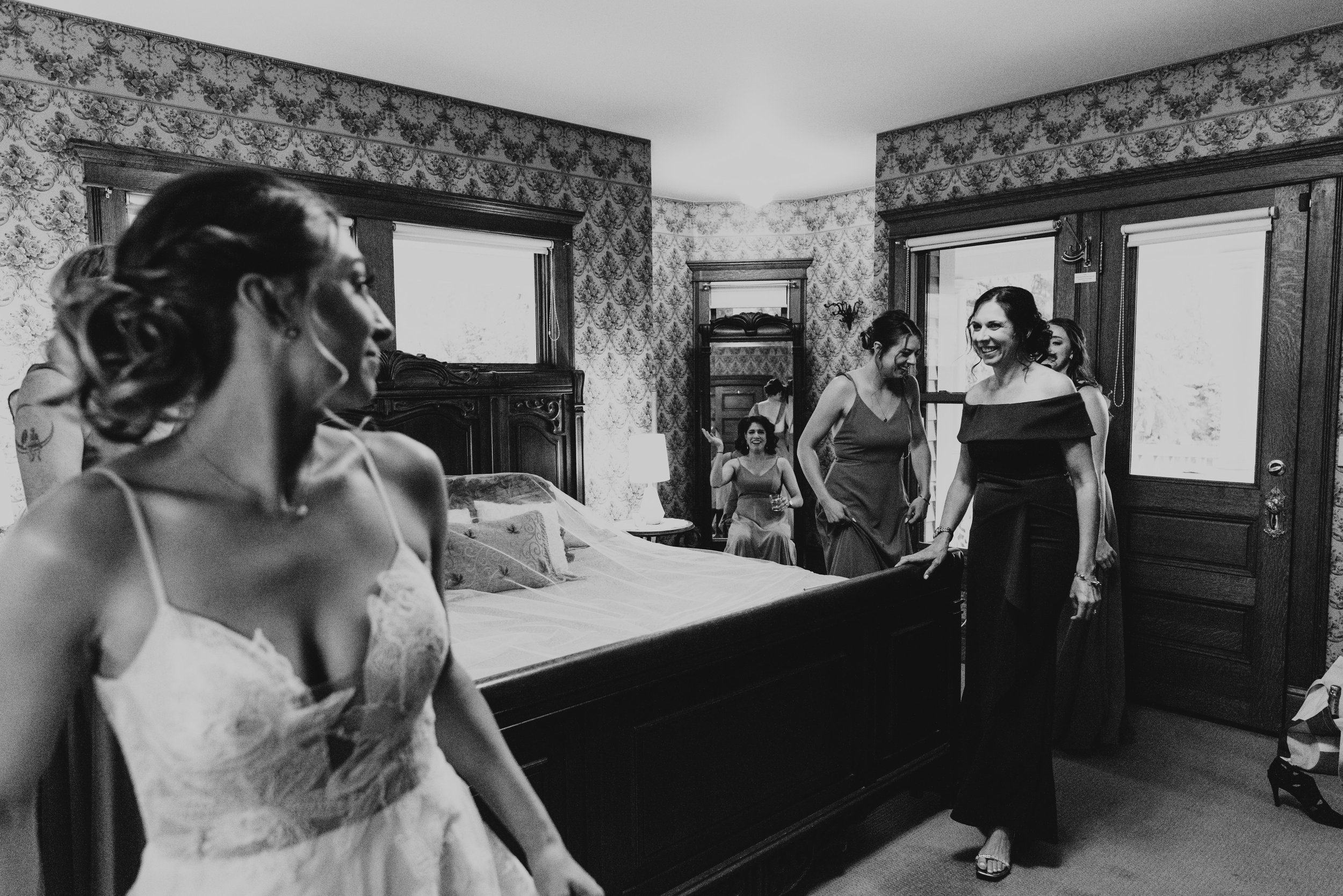 Nashville Documentary Style Wedding Photographer